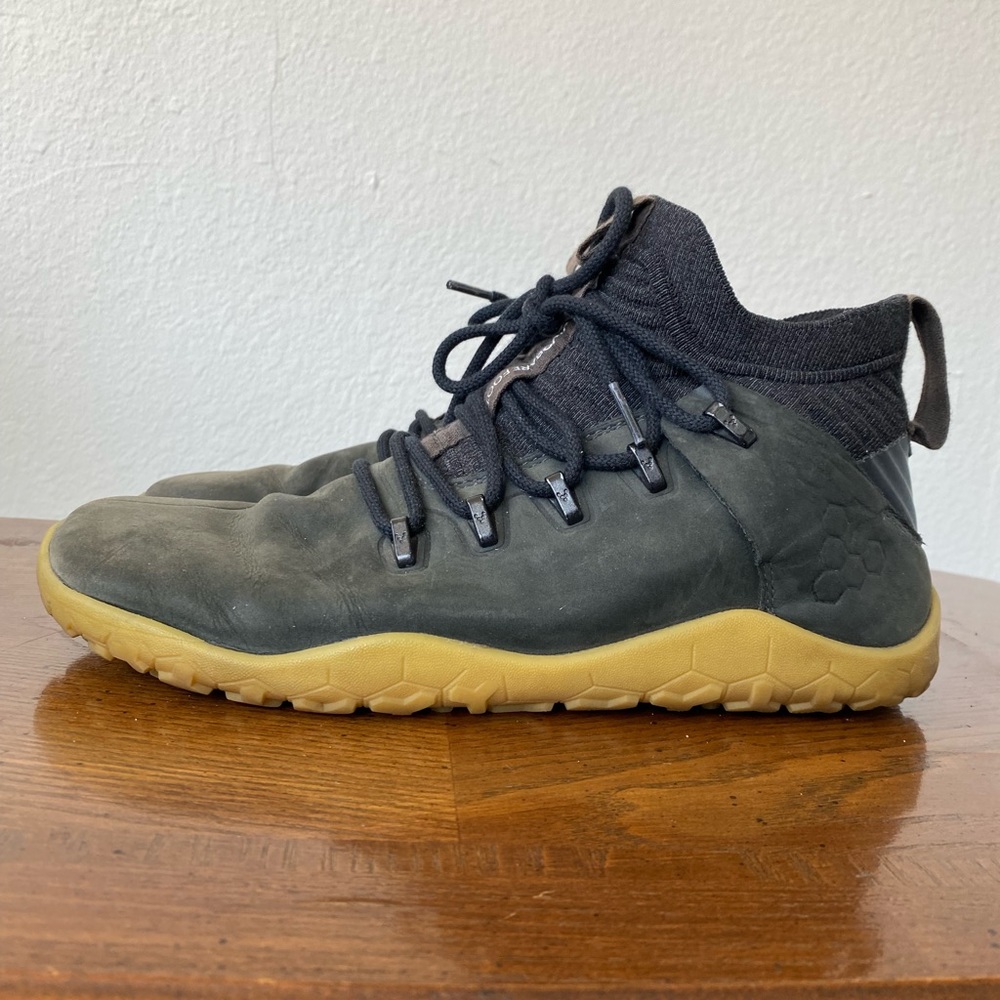 Vivo Barefoot Magna Shoes, size 11 women’s / 9 men’s